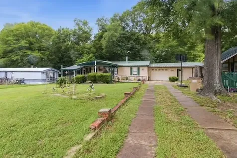 18886 County Road 2323 White House TX 75791