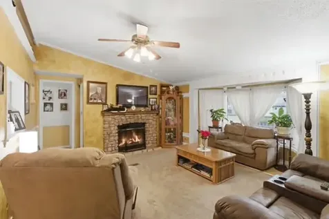18886 County Road 2323 White House TX 75791