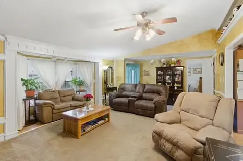 18886 County Road 2323 White House TX 75791