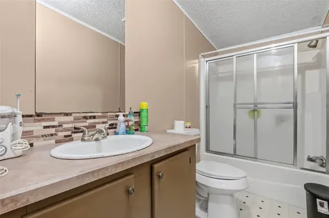 1027 Private Road 4041 Dime Box TX 77853