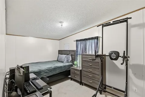 1027 Private Road 4041 Dime Box TX 77853