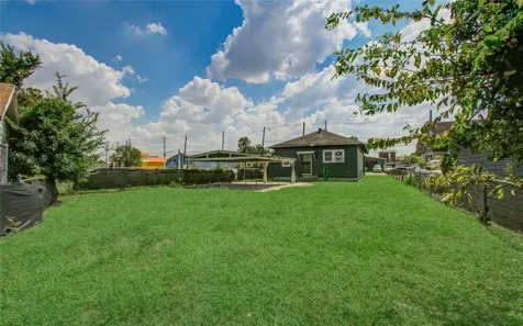 901 Boundary Street Houston TX 77009