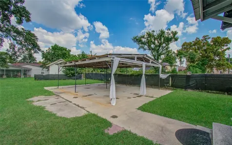 901 Boundary Street Houston TX 77009