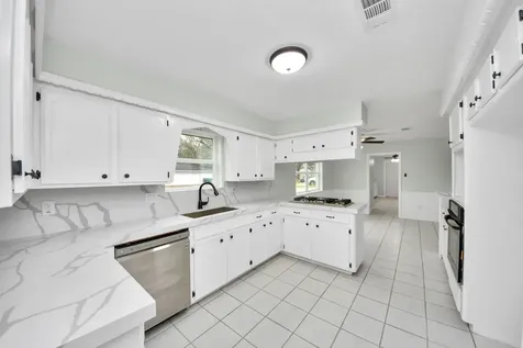 9623 Hearthwood Drive Houston TX 77040