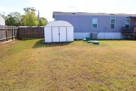 21625 County Road 3749d Cleveland TX 77327