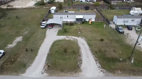 21625 County Road 3749d Cleveland TX 77327