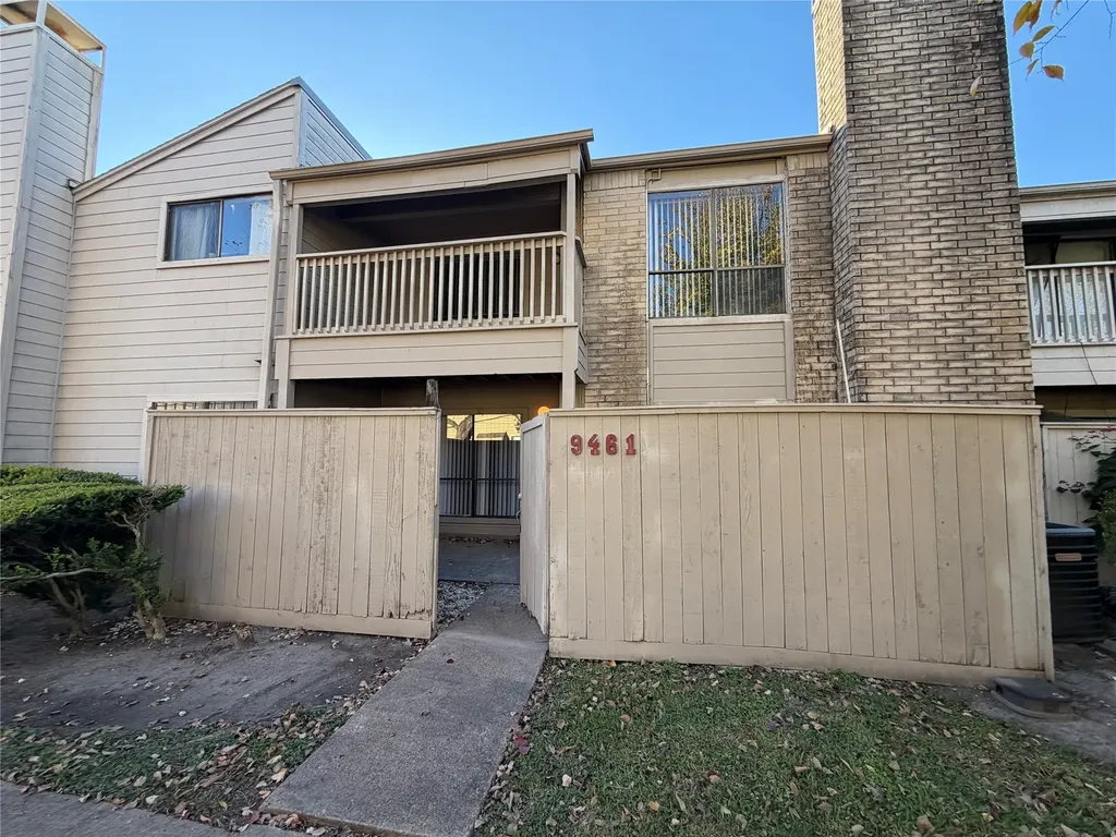9461 Pagewood Lane 9461 Houston TX 77063
