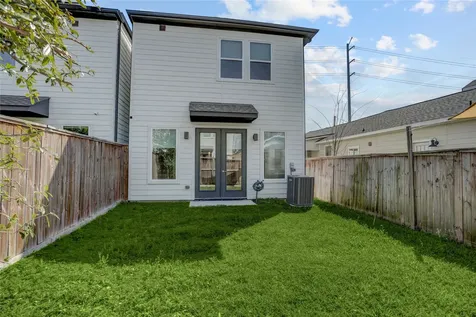 2413 Chapman Street Houston TX 77009