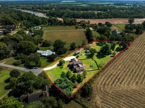 100 Pecan Grove Road Sealy TX 77474
