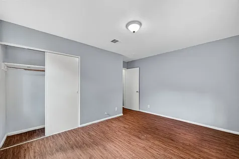 10106 Sierra Drive Houston TX 77051