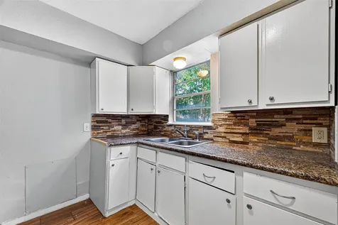 10106 Sierra Drive Houston TX 77051