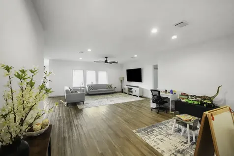 1126 Hyde Lake Lane Missouri City TX 77459