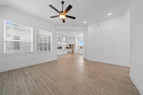 11914 North Pavillion Drive Mont Belvieu TX 77523