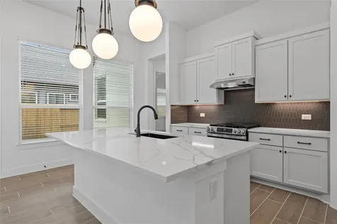 11914 North Pavillion Drive Mont Belvieu TX 77523