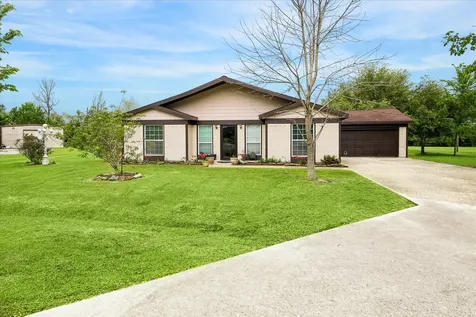 103 Spanish Trace Street Crosby TX 77532