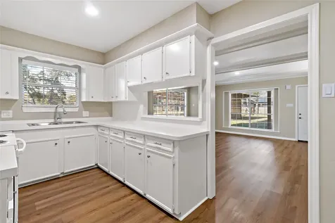 2404 Taylor Lane Pearland TX 77581