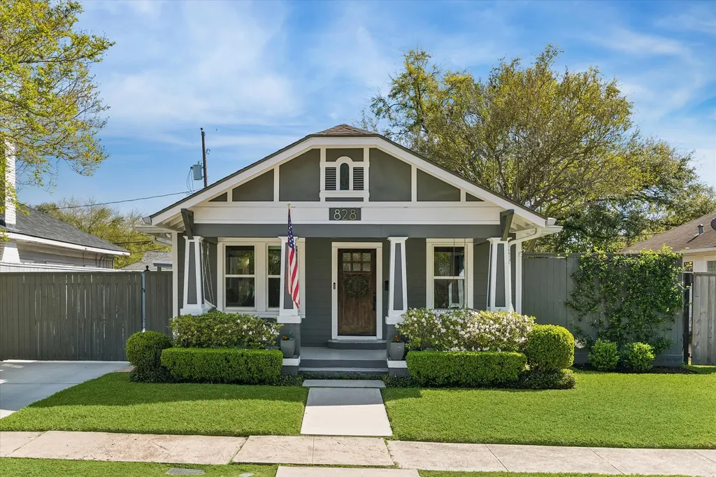 828 W Cottage Street Houston TX 77009