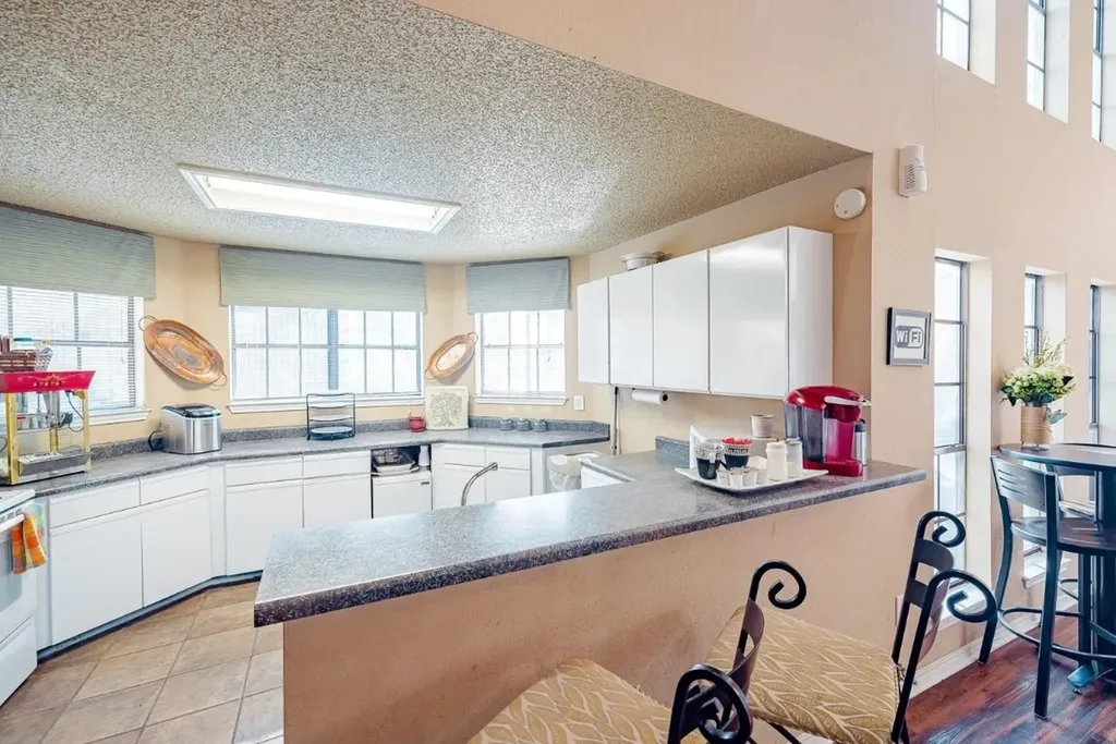 2809 W William Cannon Drive I101 Austin TX 78745