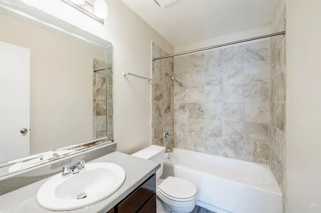 2809 W William Cannon Drive I101 Austin TX 78745