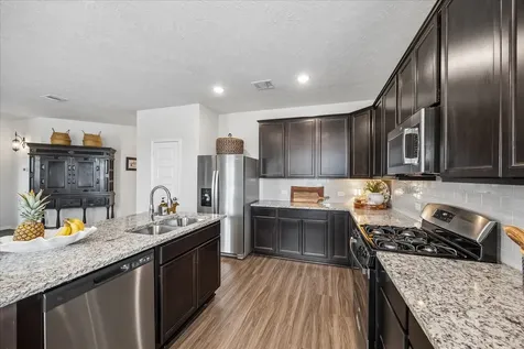 1440 Lake Ridge Drive Brenham TX 77833
