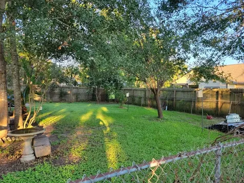 209 Montclaire Drive Drive West Columbia TX 77486