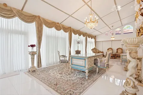 24 Windermere Lane Houston TX 77063