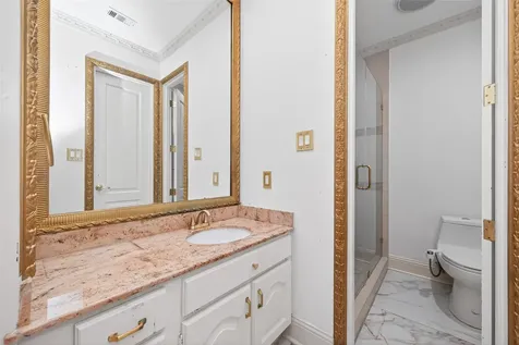 24 Windermere Lane Houston TX 77063