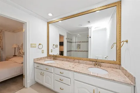 24 Windermere Lane Houston TX 77063