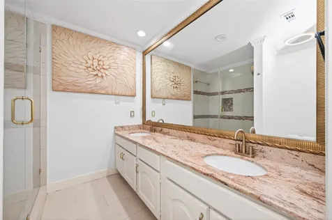 24 Windermere Lane Houston TX 77063
