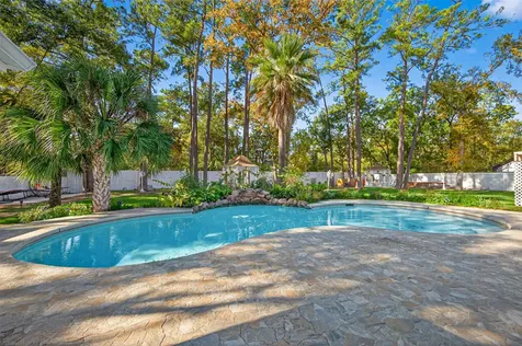 24 Windermere Lane Houston TX 77063