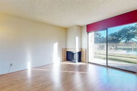 8365 Sands Point Drive 221 Houston TX 77036