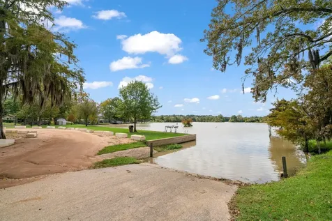 28526 Riverside Crest Lane Houston TX 77336
