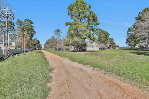 12939 Shady Grove Lane Montgomery TX 77356