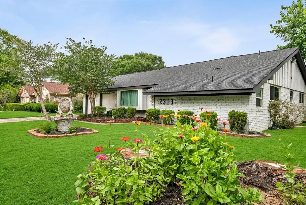 2313 Cedar Street Pearland TX 77581