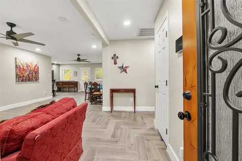 2313 Cedar Street Pearland TX 77581