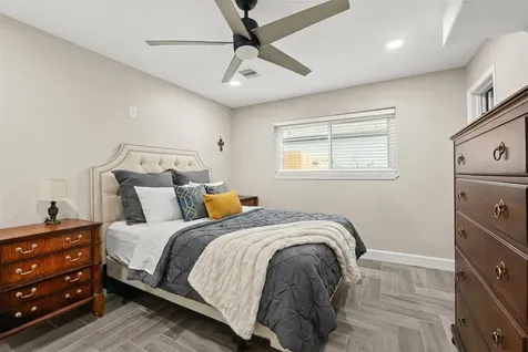 2313 Cedar Street Pearland TX 77581