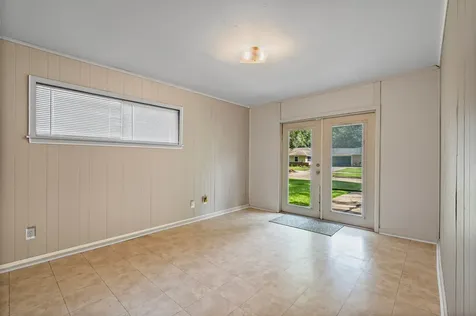 5532 Meadow Creek Lane Houston TX 77017