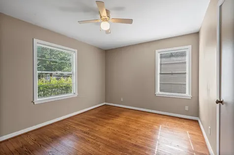 5532 Meadow Creek Lane Houston TX 77017