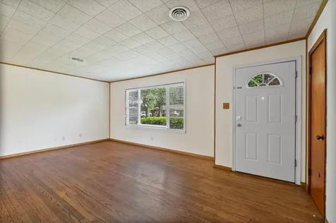 5532 Meadow Creek Lane Houston TX 77017