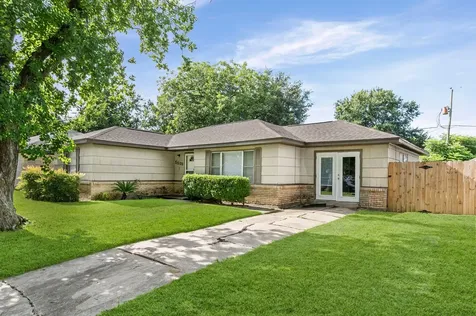 5532 Meadow Creek Lane Houston TX 77017