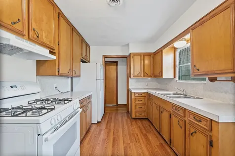 5532 Meadow Creek Lane Houston TX 77017