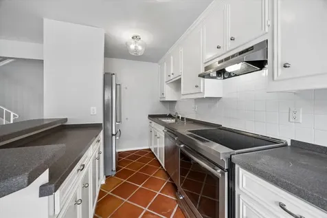 3502 Burlington Street 13 Houston TX 77006