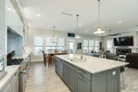 3827 Sea Breeze Lane Galveston TX 77554