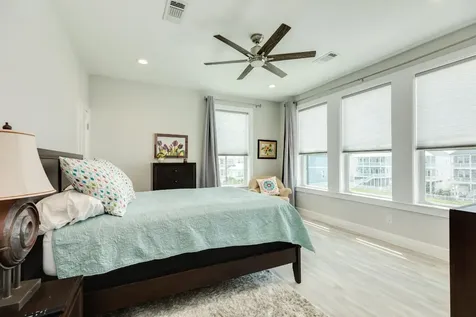 3827 Sea Breeze Lane Galveston TX 77554