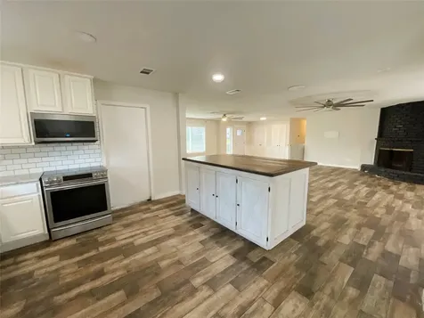 443 Bayou View Drive El Lago TX 77586