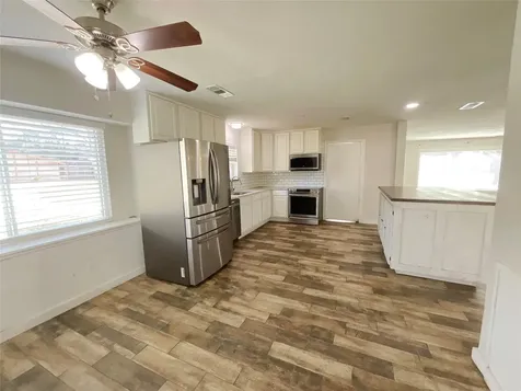443 Bayou View Drive El Lago TX 77586