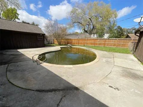443 Bayou View Drive El Lago TX 77586