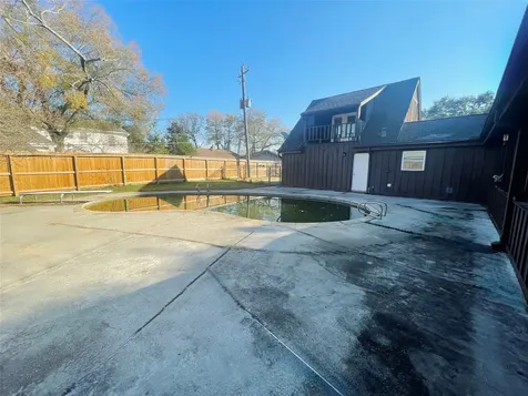 443 Bayou View Drive El Lago TX 77586