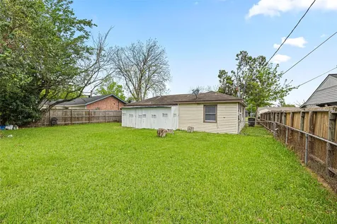 6633 W 43rd Street Houston TX 77092