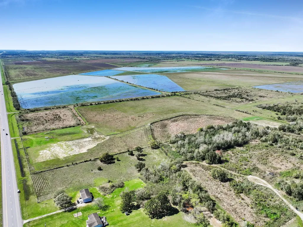 0000 Highway 73 Hamshire TX 77622